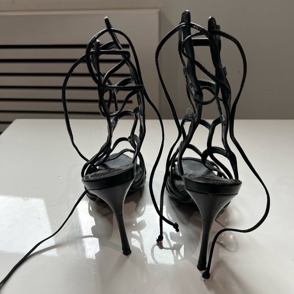 SCHUTZ: Black Leather Strappy Sandal With Lace-Up Closing Size 7 - Picture 5 of 10